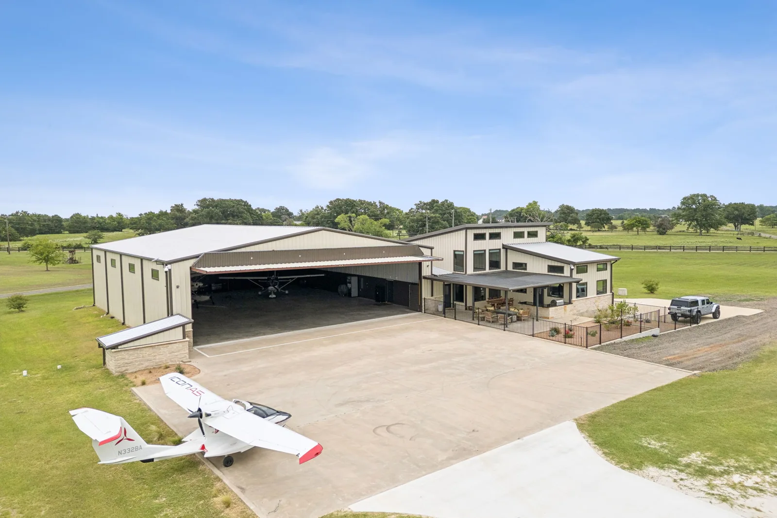 Aircraft Hangar Roofing in Fremont, CA