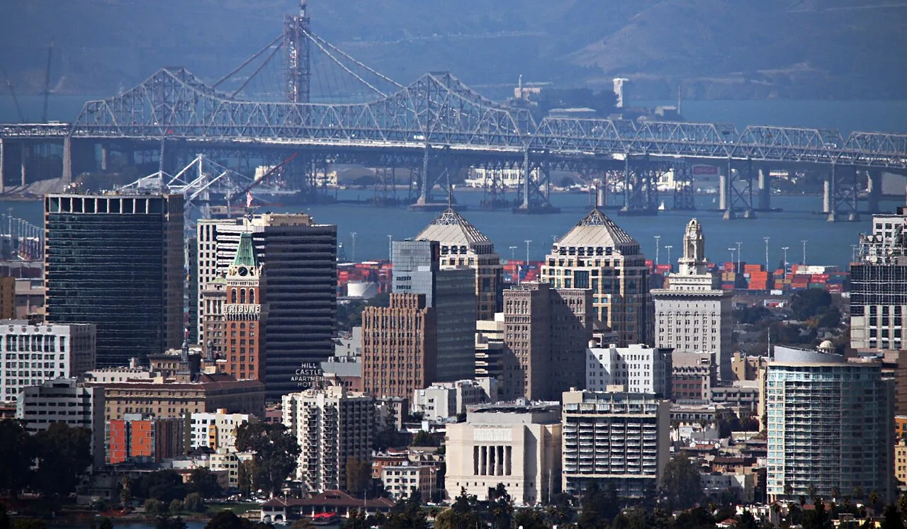 Commercial Roofing in Oakland, CA
